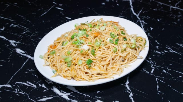Hakka Noodles.