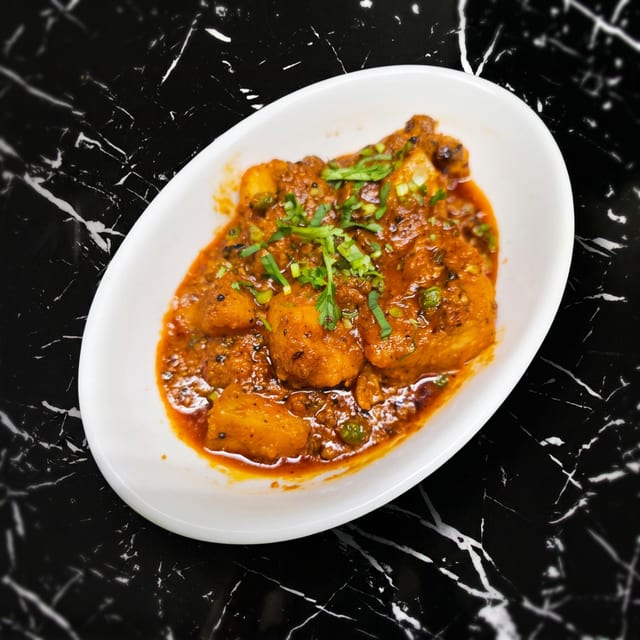 Aloo Gobi (V).