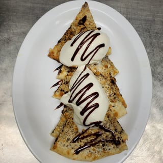 Chocolate Naan With Vanilla Ice Cream